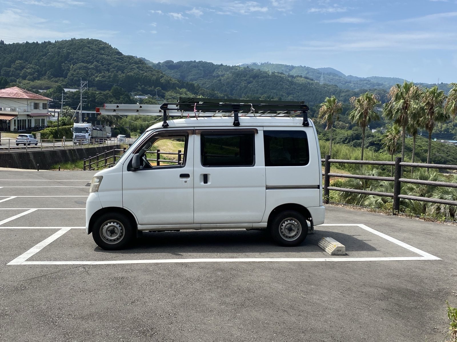 社用車
